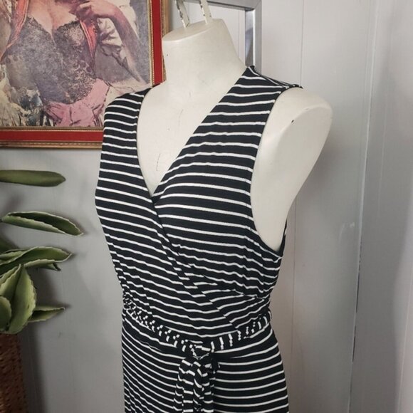 Gap Black White Stripe Sleeveless Wrap Dress V-Neck Soft Stretchy Size XL New - Picture 6 of 10